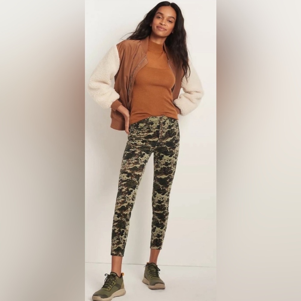 Anthropologie Pilcro & Letterpress Camo High Rise Corduroy Pants Size 28‎